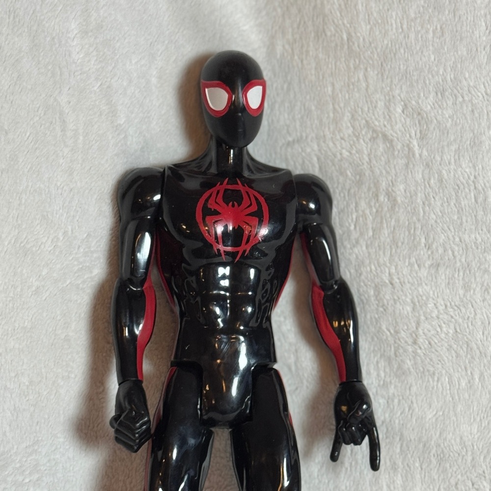 Marvel Spider-Man Miles Morales 12" Action Figure Titan Hero Hasbro 2022